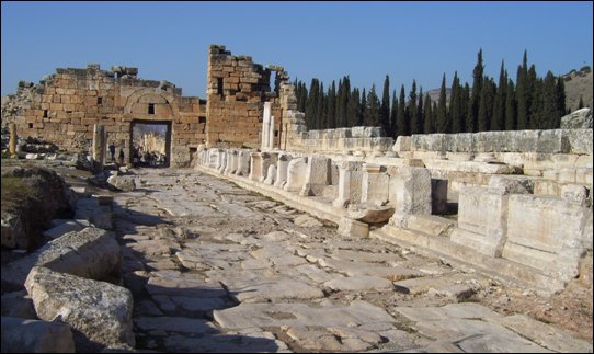 Pamukkale ve Hierapolis (Denizli)