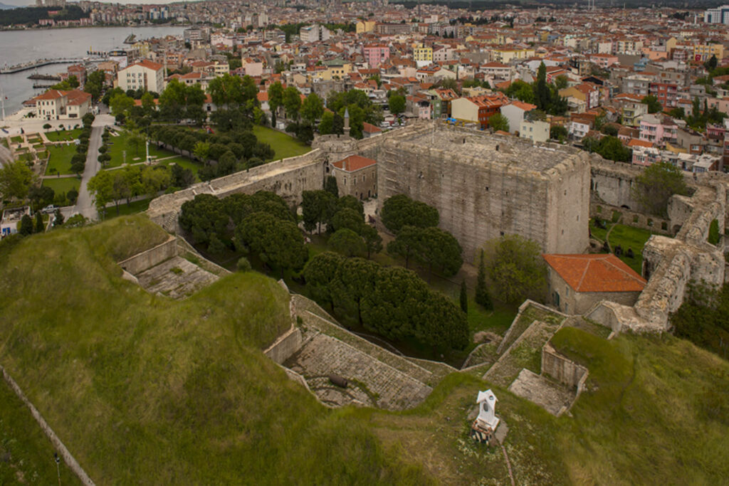 Çimenlik Kalesi