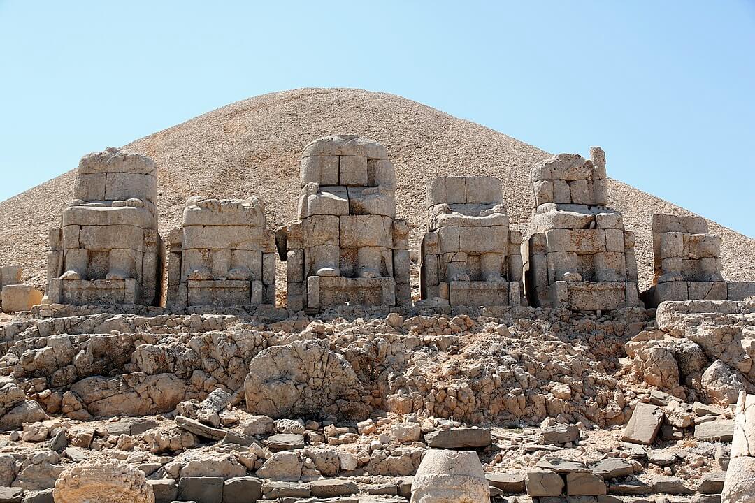 Nemrut Dağı Kommagene Heykelleri
